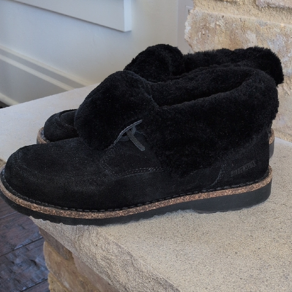 BIRKENSTOCK I Bakki Black Suede Genuine Shearling Ankle Chukka Boots, 40 - Picture 10 of 16